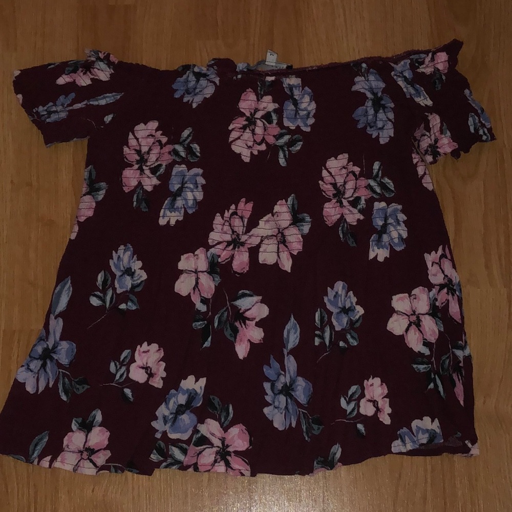 Kendall and Kylie PacSun off the shoulder top